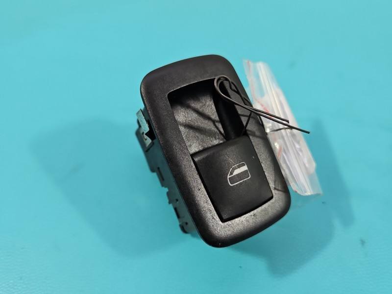 Блок кнопок стеклоподъемников Dodge Journey 04602531AF