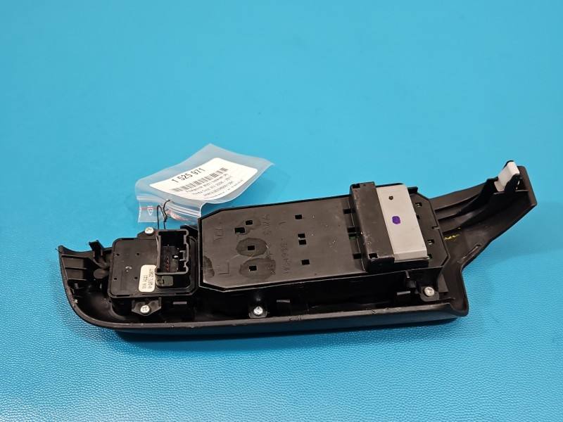 Блок кнопок стеклоподъемников Honda Civic — фото детали 4