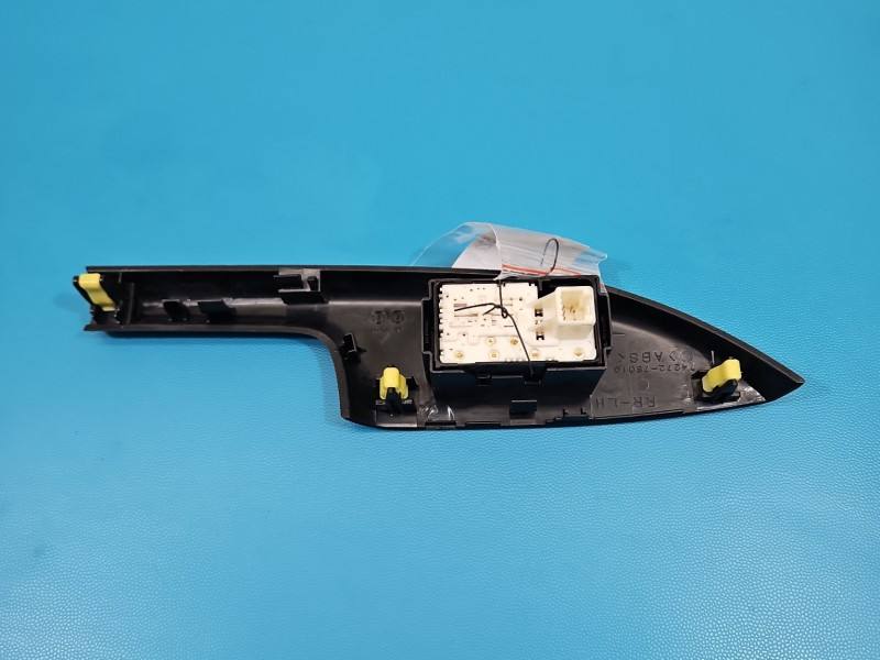 Блок кнопок стеклоподъемников Lexus CT 74272-76010 — фото детали 4