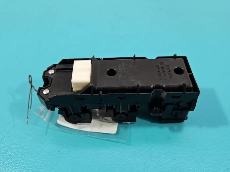 Блок кнопок склопідйомників Lexus NX 84040-78030 — фото деталі 4