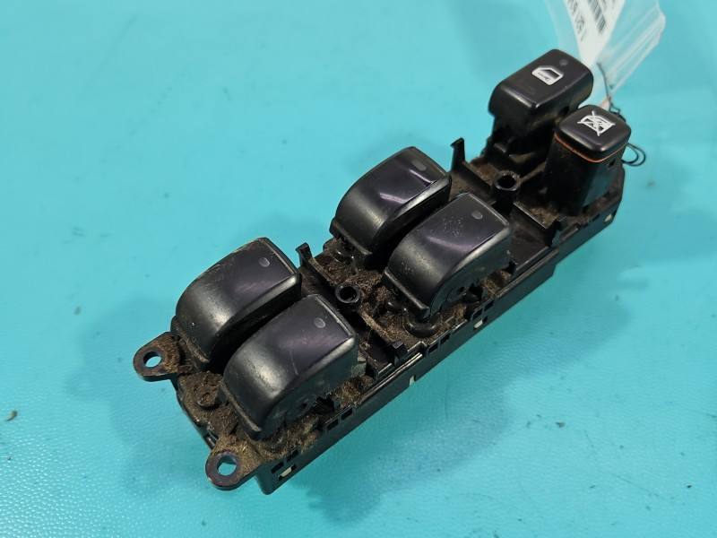 Блок кнопок склопідйомників Toyota Land Cruiser 84040-60051