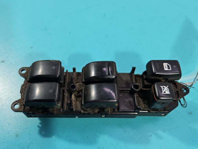 Блок кнопок склопідйомників Toyota Land Cruiser 84040-60051 — фото деталі 2