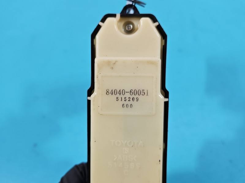 Блок кнопок склопідйомників Toyota Land Cruiser 84040-60051 — фото деталі 6