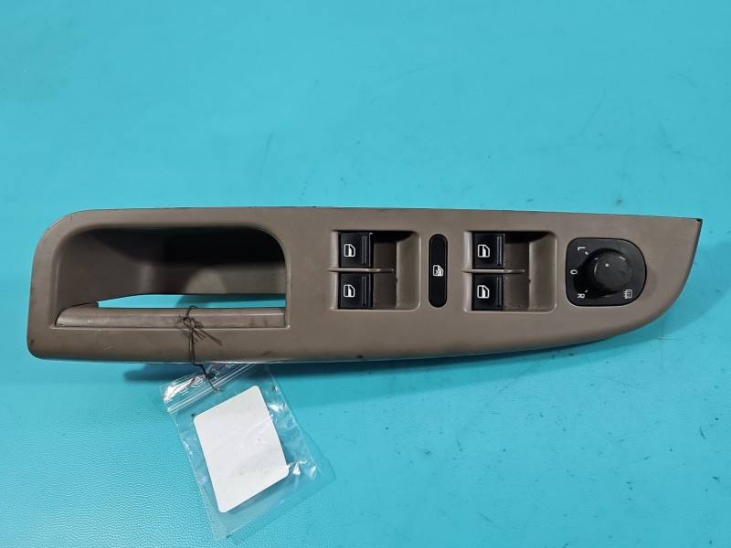Блок кнопок склопідйомників Volkswagen Golf 6 1K4959857B — фото деталі 2