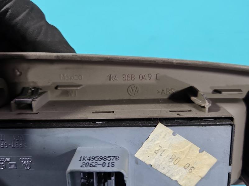 Блок кнопок склопідйомників Volkswagen Golf 6 1K4959857B — фото деталі 6