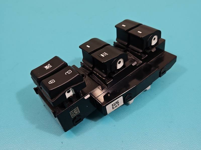 Блок кнопок склопідйомників Hyundai Elantra 93570-F2100