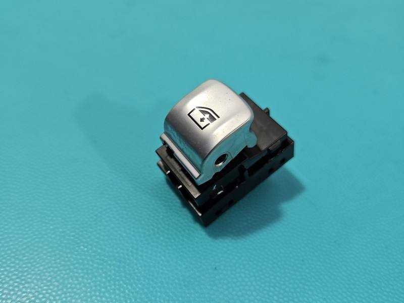 Блок кнопок склопідйомників BMW IX3 G08 9299457-02