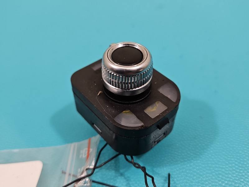 Блок кнопок стеклоподъемников Audi Q5 8K0959565E