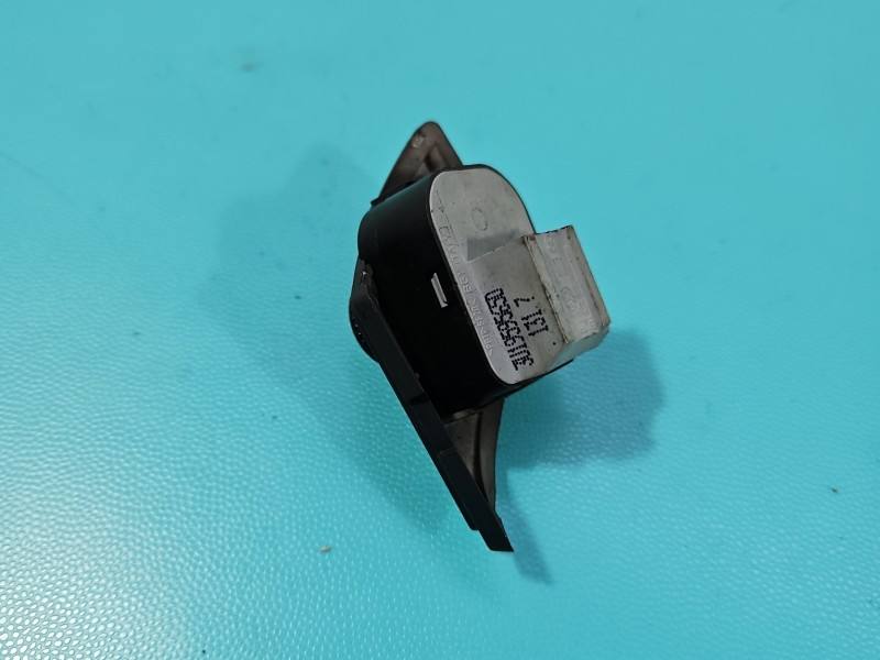 Блок кнопок склопідйомників Skoda Superb 1 3U19595650 — фото деталі 4