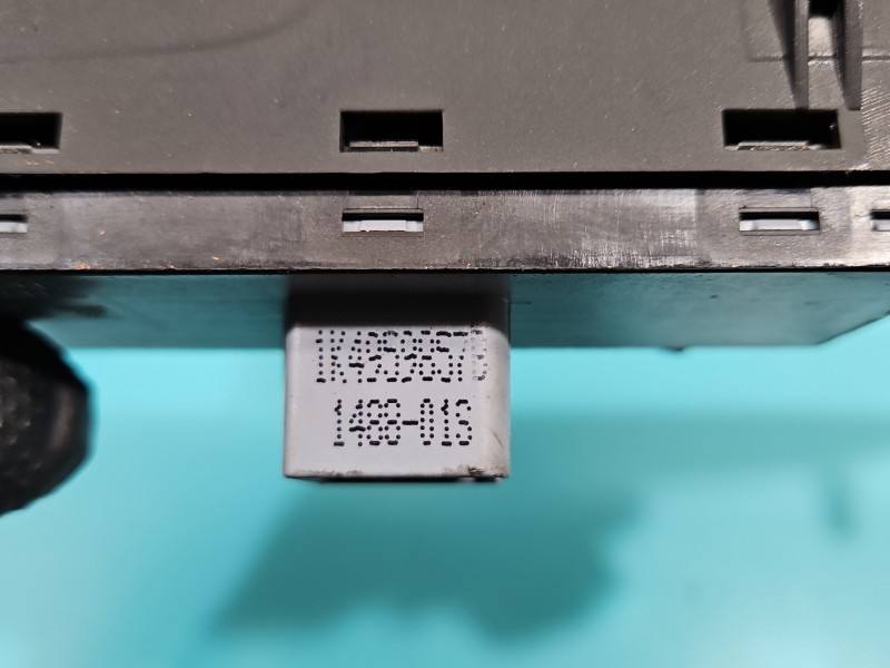 Блок кнопок склопідйомників Volkswagen Passat CC 1K4959857B — фото деталі 6