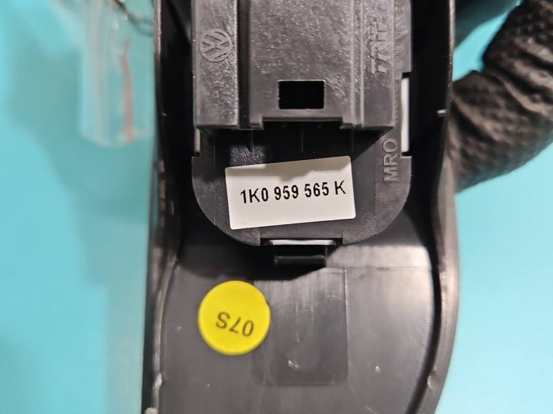 Блок кнопок склопідйомників Volkswagen Passat CC 1K4959857B — фото деталі 8