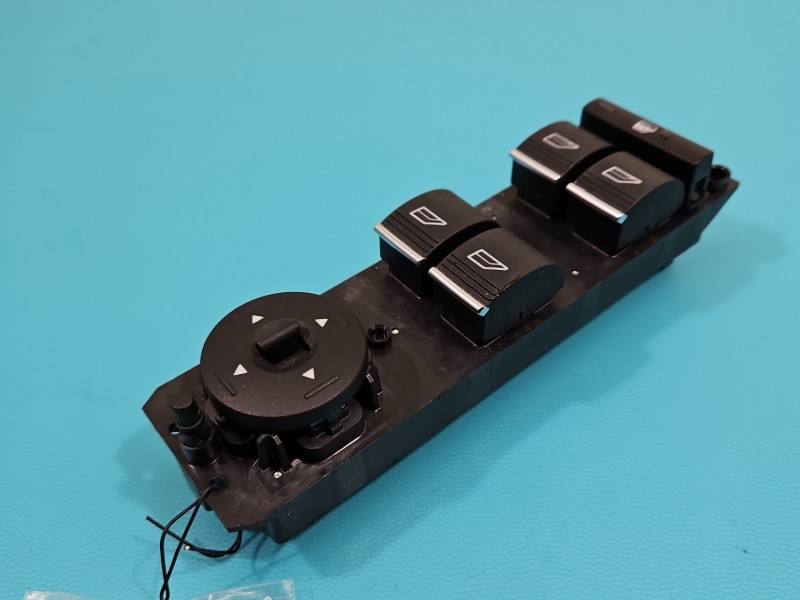 Блок кнопок склопідйомників Ford Kuga 3S010138819