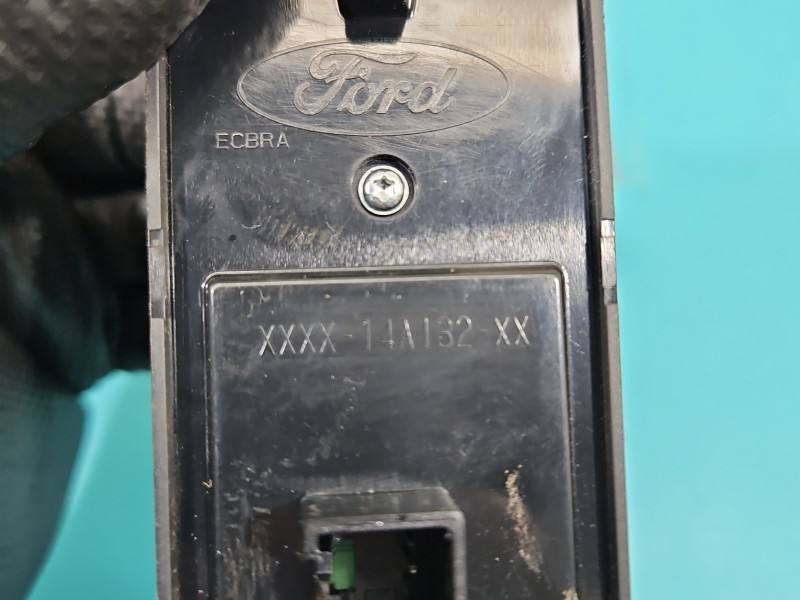 Блок кнопок склопідйомників Ford Kuga 3S010138819 — фото деталі 6