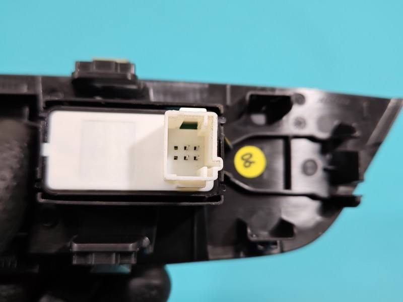 Блок кнопок склопідйомників Opel Astra L 84375001 — фото деталі 6