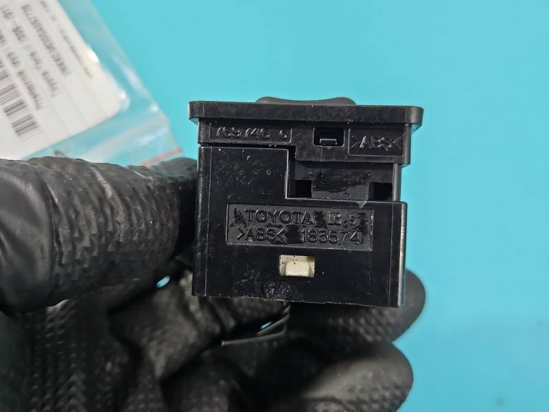 Блок кнопок склопідйомників Toyota Yaris 2 769746C — фото деталі 5