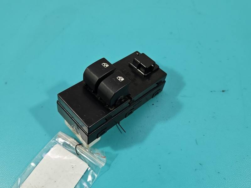 Блок кнопок склопідйомників Kia Ceed 369493