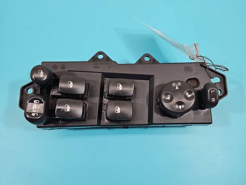Блок кнопок стеклоподъемников Chrysler Pacifica 04685980AE — фото детали 2