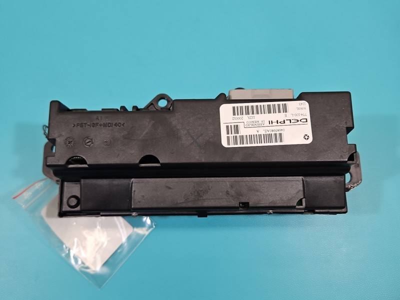 Блок кнопок стеклоподъемников Chrysler Pacifica 04685980AE — фото детали 4