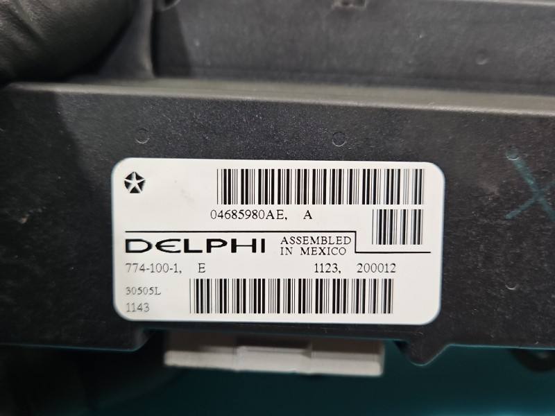 Блок кнопок стеклоподъемников Chrysler Pacifica 04685980AE — фото детали 5