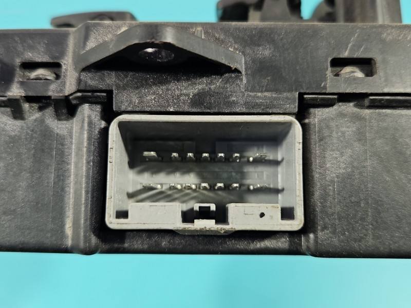Блок кнопок склопідйомників Chrysler Pacifica 04685980AG — фото деталі 8