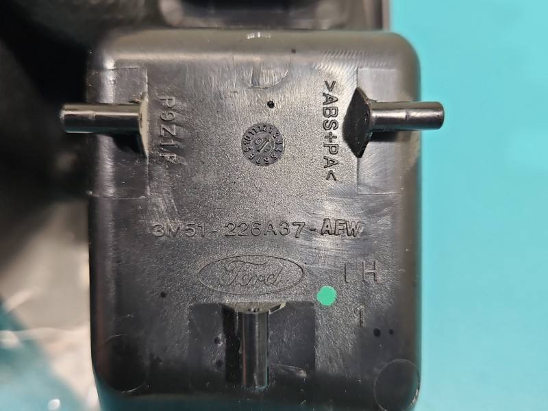 Блок кнопок стеклоподъемников Ford Kuga 7M5T-17B676-AA — фото детали 4