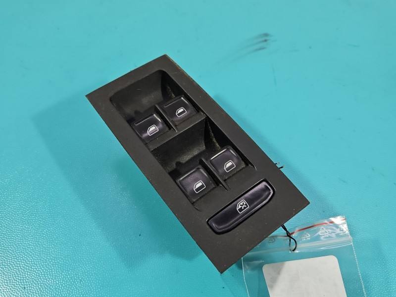 Блок кнопок склопідйомників Skoda Octavia 3 5E0959857