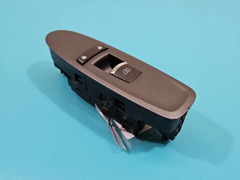 Блок кнопок склопідйомників Infiniti QX60 25411-3JA1A