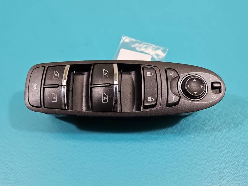 Блок кнопок склопідйомників Infiniti QX60 25401-3JP1A — фото деталі 2