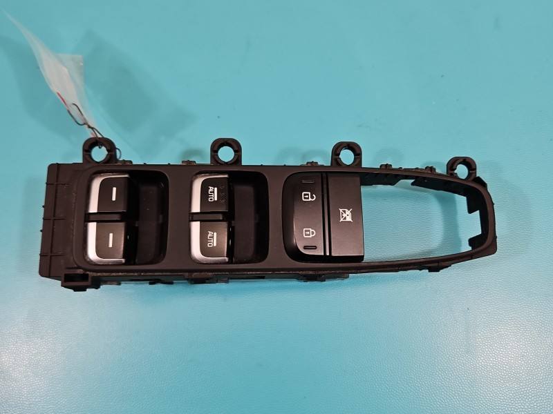Блок кнопок стеклоподъемников Kia Niro 93570-G5240 — фото детали 2
