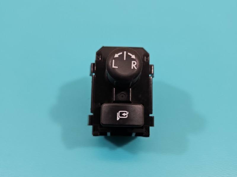 Блок кнопок стеклоподъемников Subaru Forester 83061FJ000 — фото детали 2