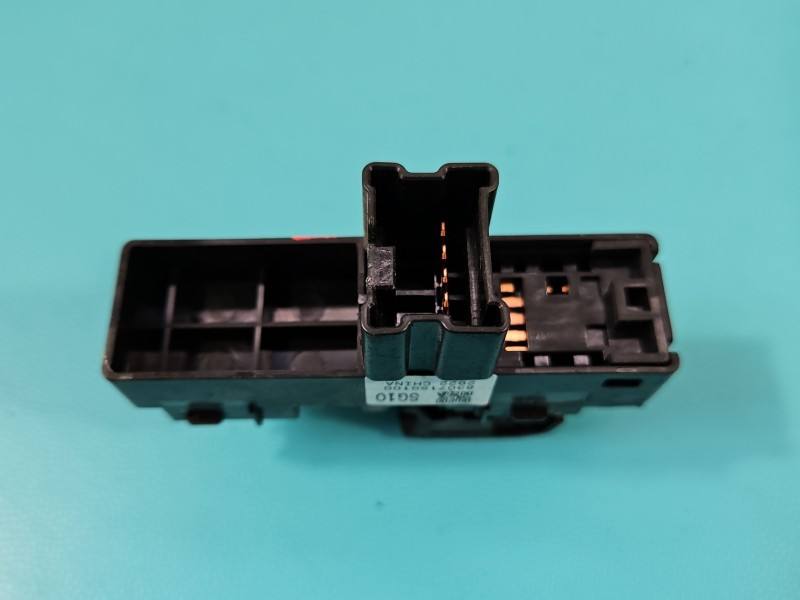 Блок кнопок склопідйомників Subaru Forester 83071SG100 — фото деталі 4