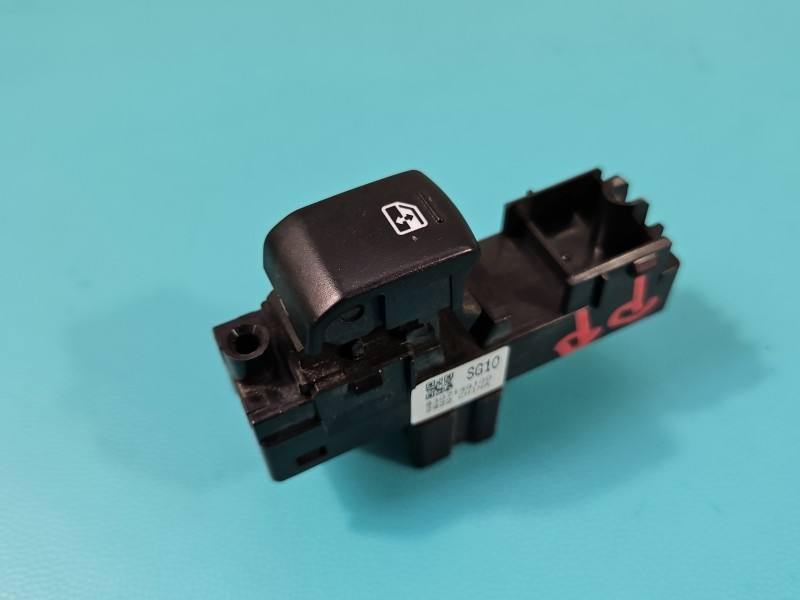 Блок кнопок склопідйомників Subaru Forester 83071SG100