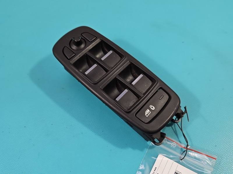 Блок кнопок склопідйомників Jaguar XE SPA027JT00F