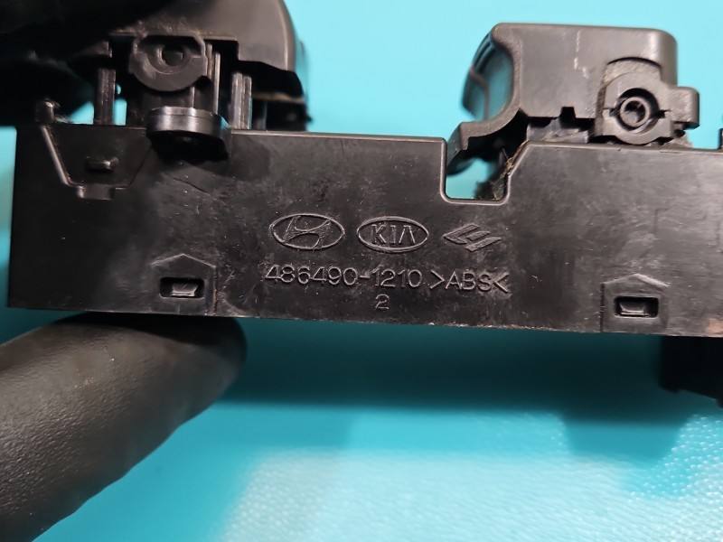 Блок кнопок склопідйомників Kia Soul 93570-2K000 — фото деталі 4