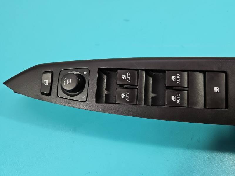 Блок кнопок стеклоподъемников Opel Antara — фото детали 3