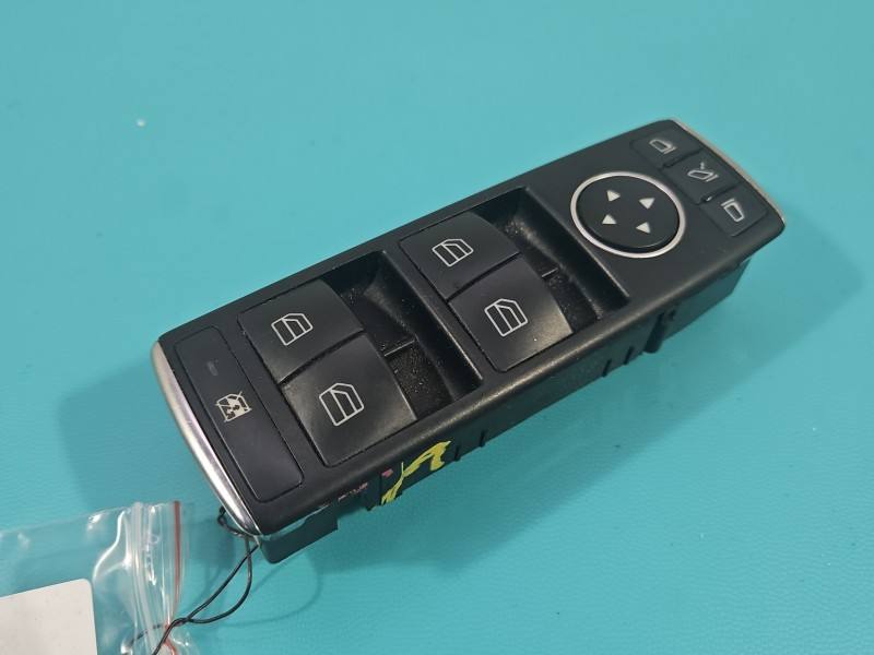 Блок кнопок склопідйомників Mercedes B W246 A1669054400
