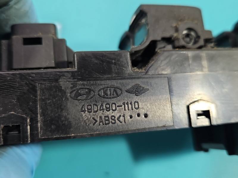 Блок кнопок склопідйомників Kia Ceed 93570-A2000 — фото деталі 4