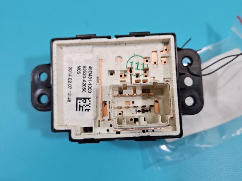Блок кнопок стеклоподъемников Kia Ceed 93530-A2050 — фото детали 3