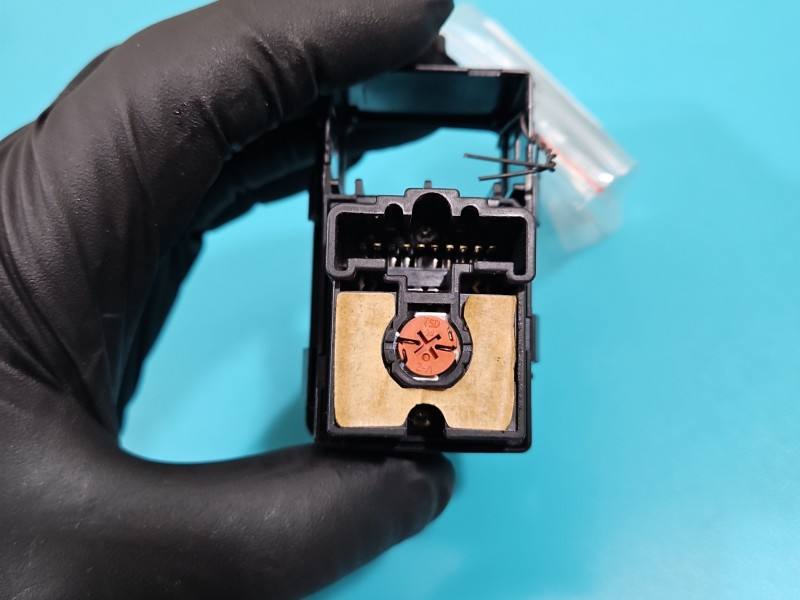 Блок кнопок склопідйомників Toyota Land Cruiser — фото деталі 6