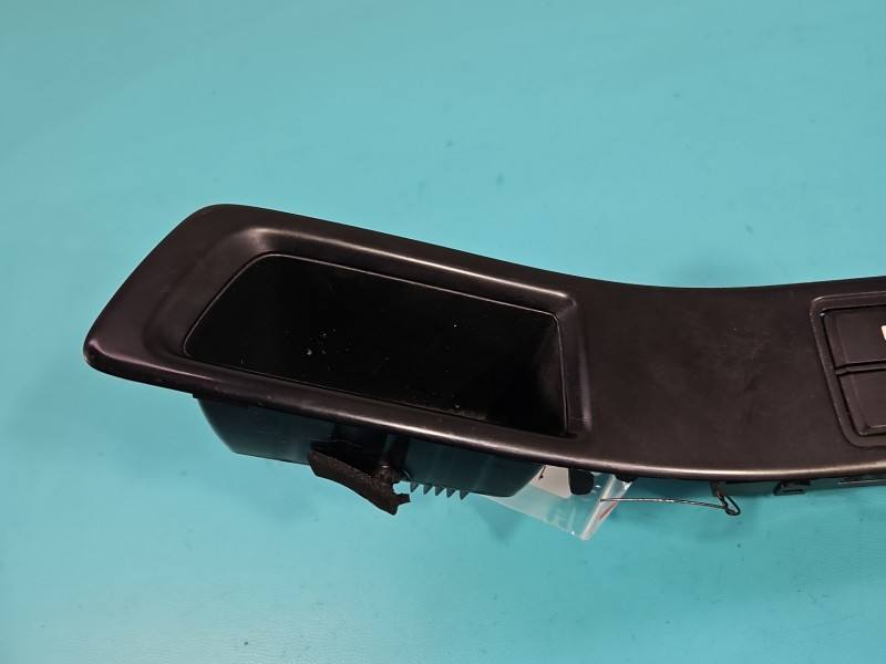 Блок кнопок склопідйомників Hyundai I20 93570-C8041 — фото деталі 3