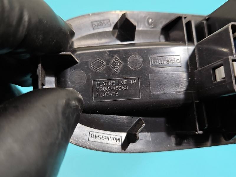 Блок кнопок склопідйомників Renault Master 8200548968 — фото деталі 4