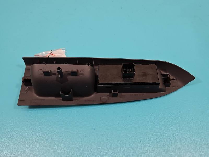Блок кнопок склопідйомників Volkswagen Touran 5K4959857 — фото деталі 3