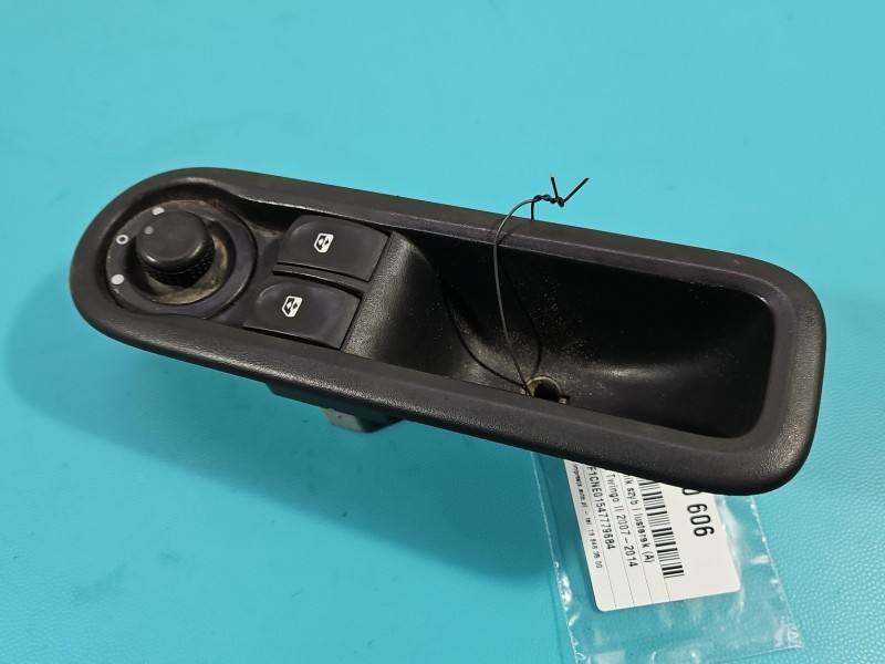 Блок кнопок склопідйомників Renault Twingo 254009494R — фото деталі 2