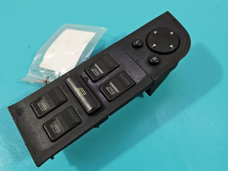 Блок кнопок склопідйомників Audi 80 B4 8A0959527