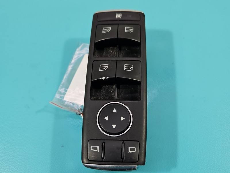 Блок кнопок склопідйомників Mercedes CLS C218 A2129056000 — фото деталі 3