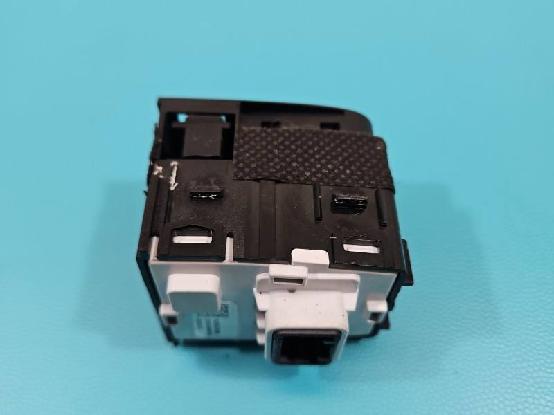 Блок кнопок склопідйомників Kia Ceed 93530J7000 — фото деталі 3
