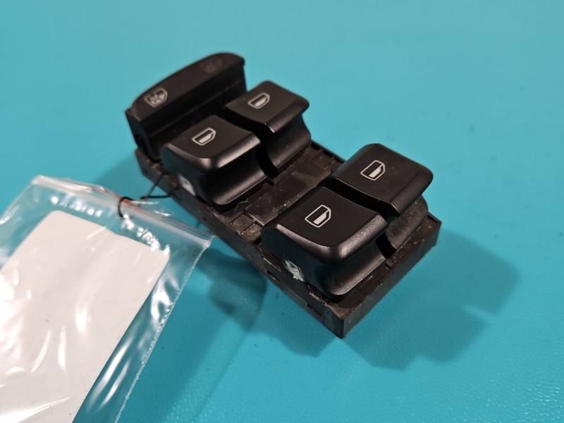Блок кнопок склопідйомників Audi Q5 8K0959851D