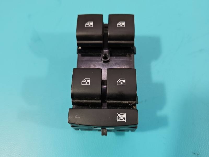 Блок кнопок склопідйомників Opel Astra K 13408458