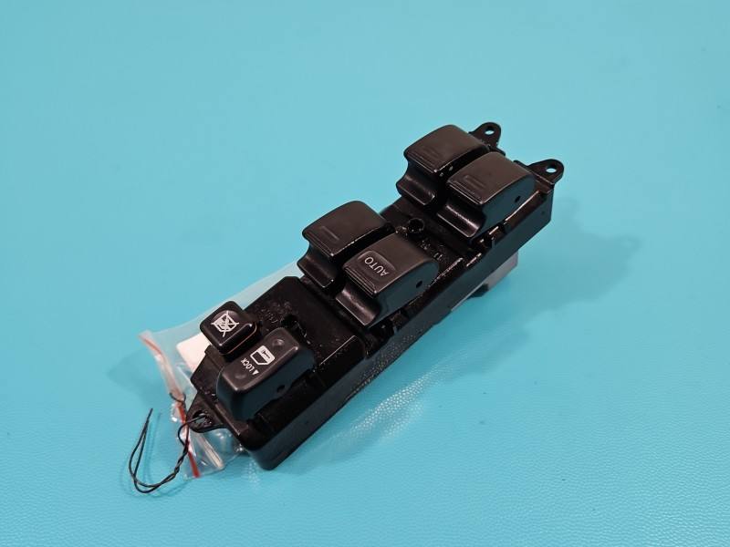 Блок кнопок склопідйомників Toyota Prius 84820-47050