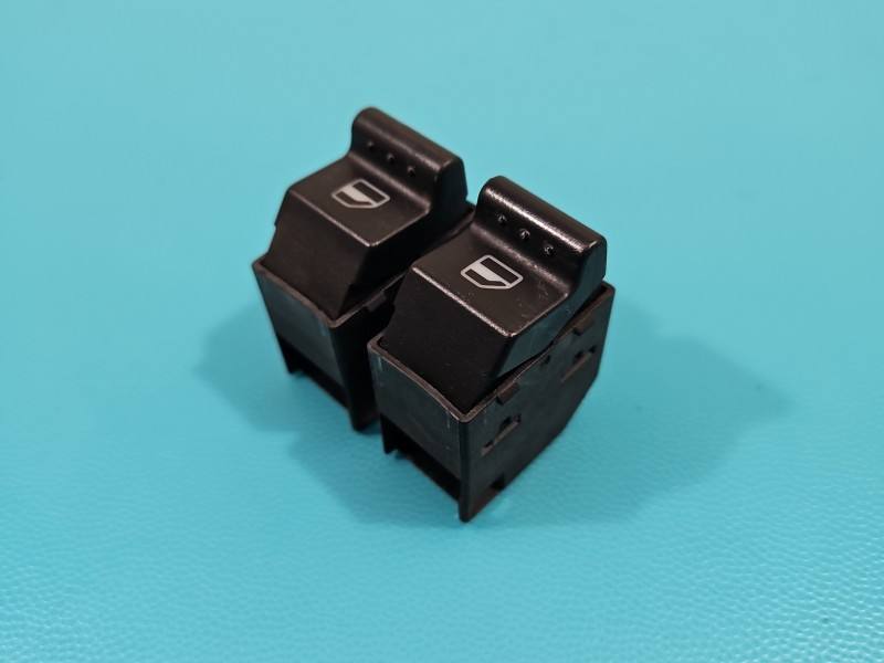 Блок кнопок склопідйомників Volkswagen New Beetle 1C0959855